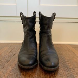 Frye Jackie Button Short Boot